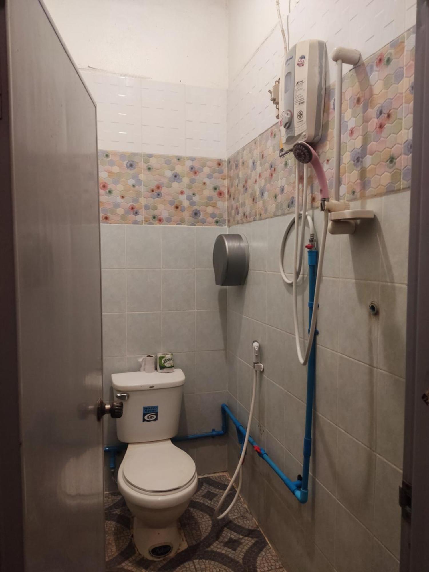 Erawan Guesthouse Pakxe Eksteriør billede