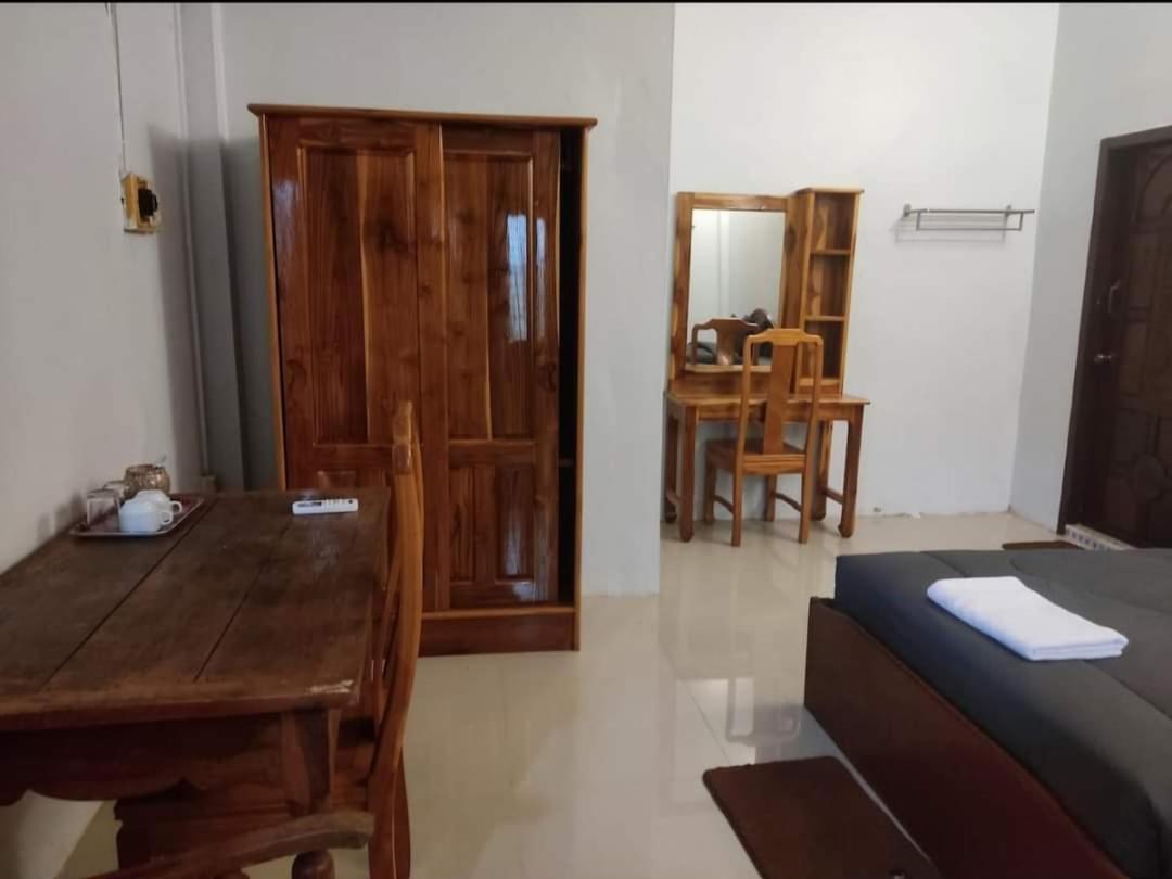 Erawan Guesthouse Pakxe Eksteriør billede