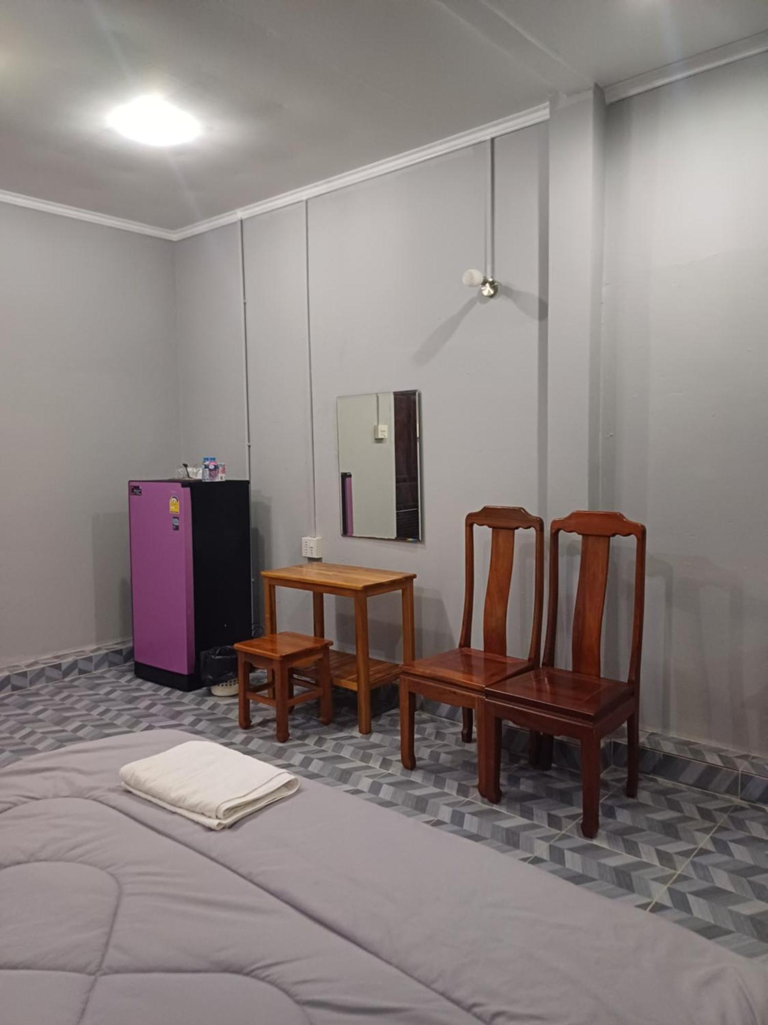 Erawan Guesthouse Pakxe Eksteriør billede