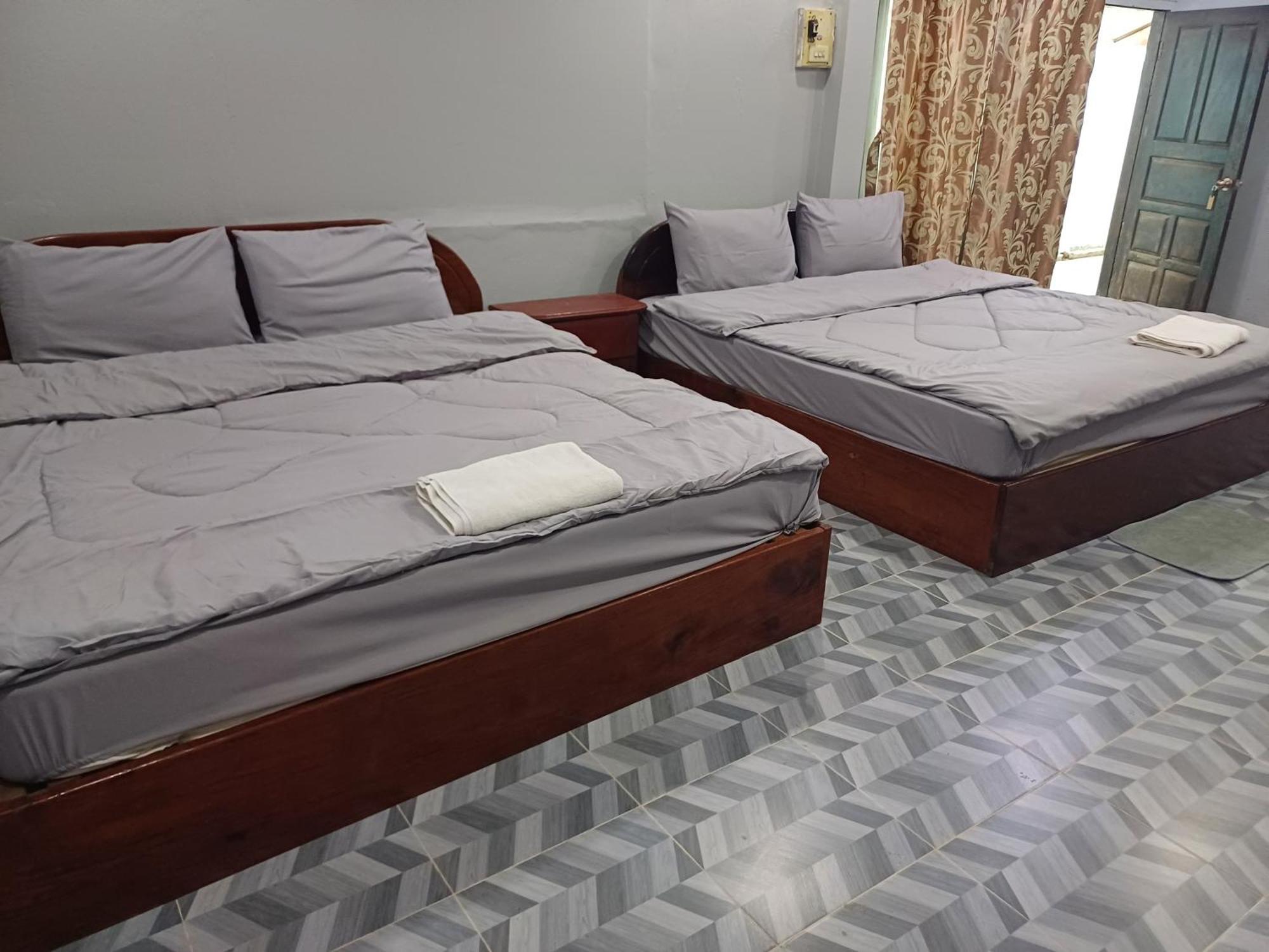 Erawan Guesthouse Pakxe Eksteriør billede